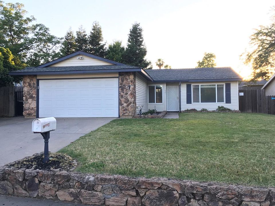 1st image of 7421 La Tour Dr