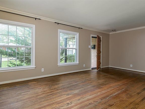 5th image of 513 Blanning Dr