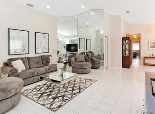 7912 Travelers Tree Dr, Boca Raton, FL 33433