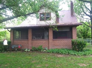 1210 Brewer Rd, Danville, IL 61834