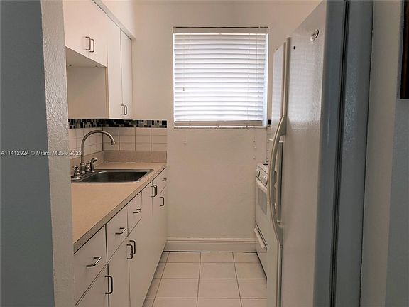 4th image of 315 69th St #1100