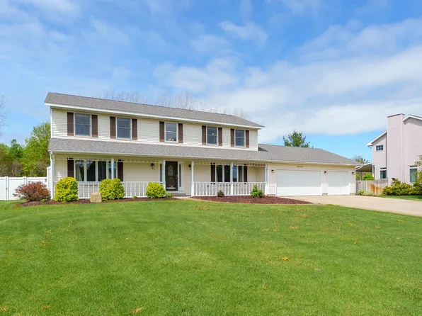 4218 Courtney St, Saint Joseph, MI 49085