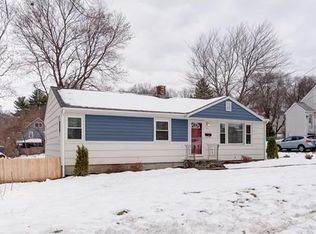 214 Clover St, Worcester, MA 01603