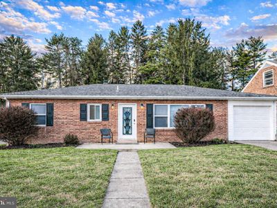 416 N Duke St, Hummelstown, PA, 17036