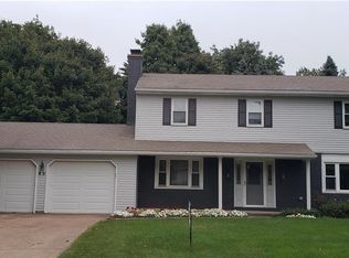 82 Agawam St, North East, PA 16428