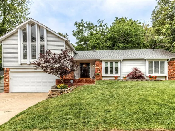 503 Clayworth Dr, Ballwin, MO 63011
