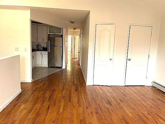 5th image of 218 Lexington Ave #3