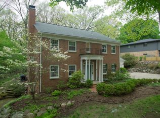 1429 Spruce Dr, Kalamazoo, MI 49008