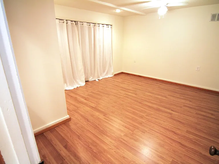 Nash Dr — Photo 5