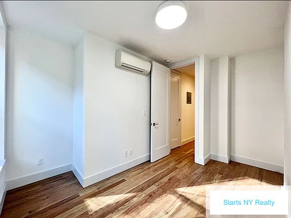 3rd image of 322 E 93rd St APT 4A