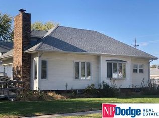128 E Vass St, Valley, NE 68064