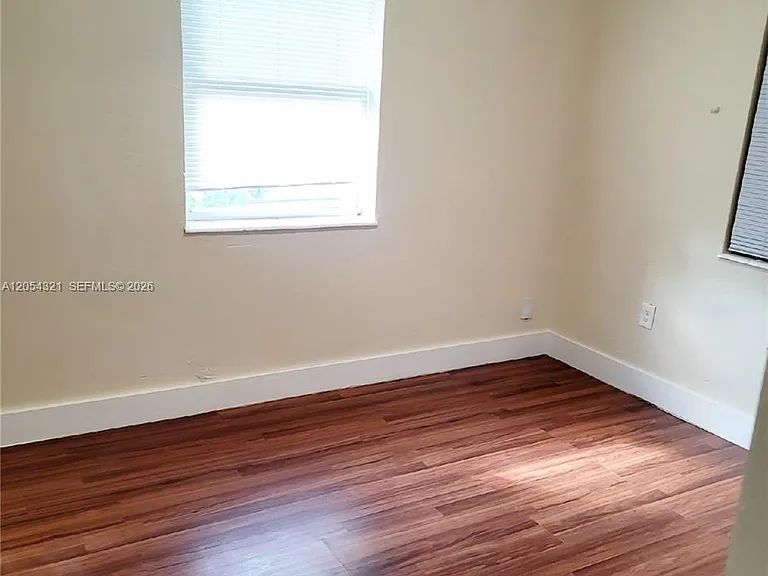 6630 NW 29th Ave — Photo 16