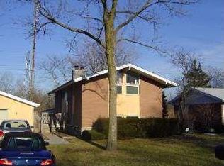 497 Edens Ln, Northfield, IL 60093