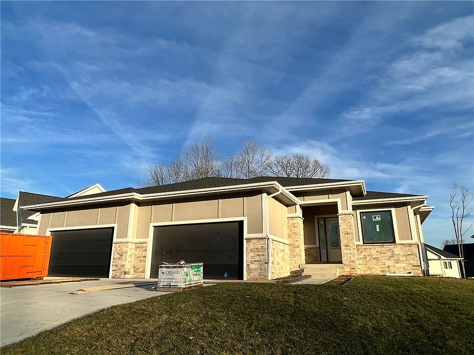 1st image of 629 Pelican Dr