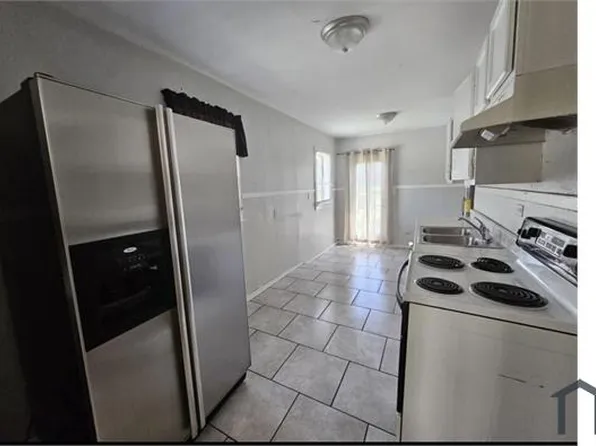 2253 Barlow St, Mobile, AL 36617