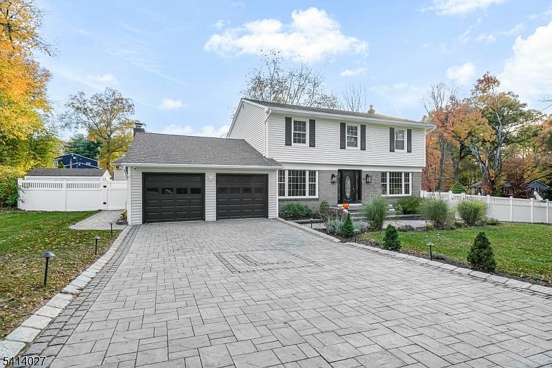 1st image of 15 Glen Rd