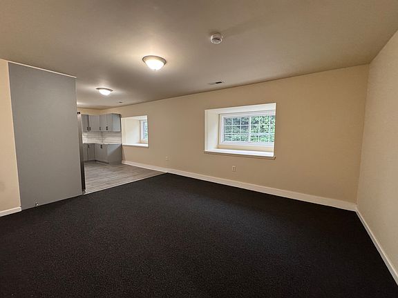 4th image of 5 Meadow St Suite 201