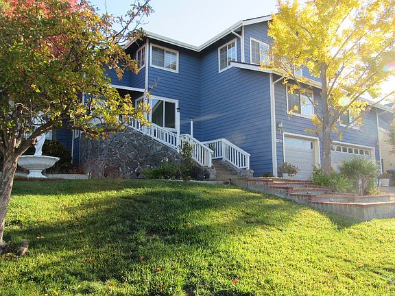 3rd image of 3071 Crestablanca Dr
