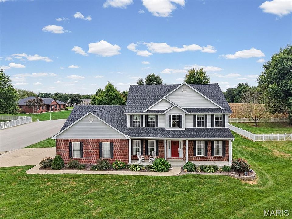 1st image of 624 Timberline Dr