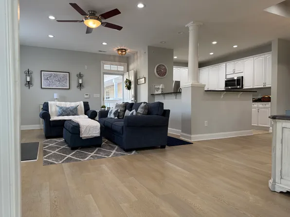 9033 Rosalyn Glen Rd #9033, Cornelius, NC 28031