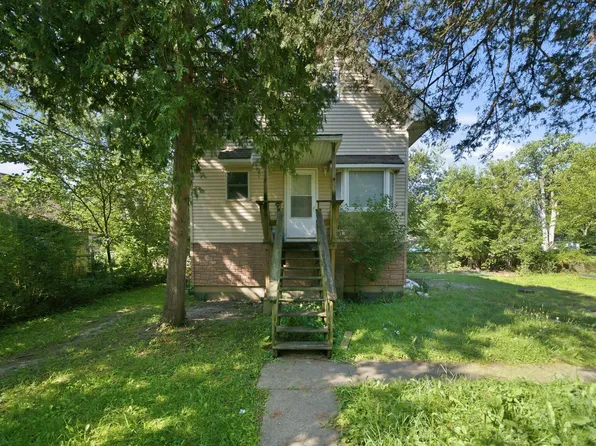 42396 N Willow St, Antioch, IL 60002