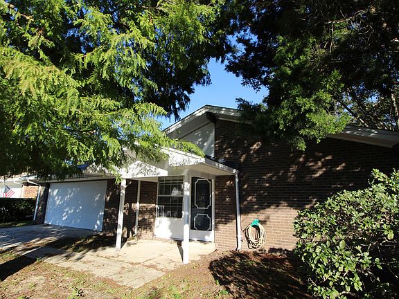 2nd image of 729 Clark Dr