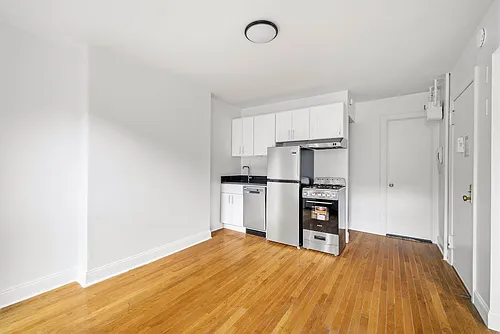 18 Cornelia St #1 Photo 1