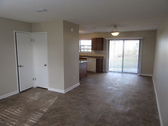 3rd image of 2750 W 12th St APT 3B