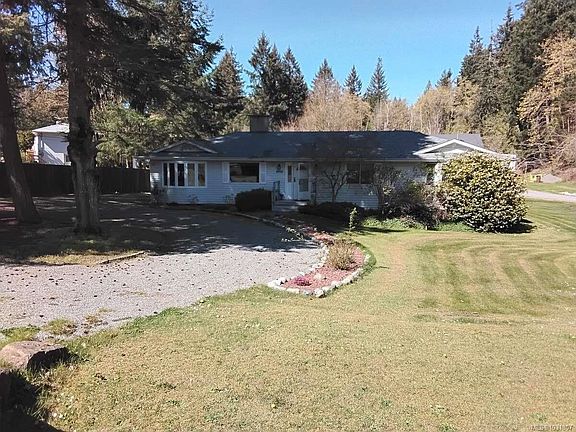 2nd image of 4759 Yellow Point Rd