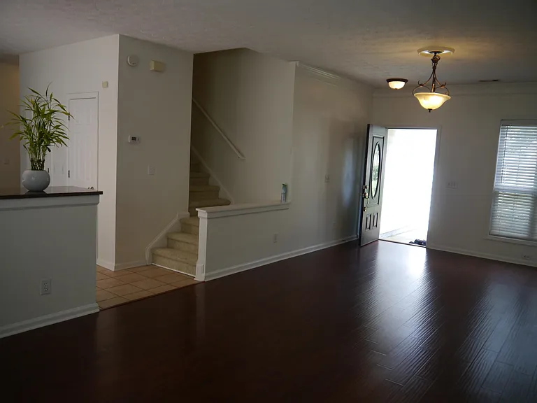 3261 Serenade Ct — Photo 4