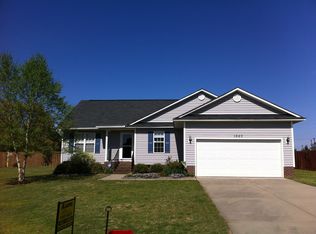 1307 Shoshone Pl, Fayetteville, NC 28314