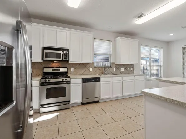 3323 Legends Mist Dr, Spring, TX 77386