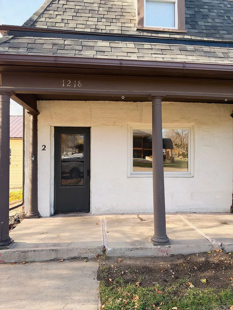 1218 Franklin St. — Photo 1