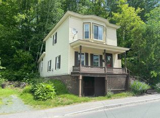 18 Brown St, Whitefield, NH 03598
