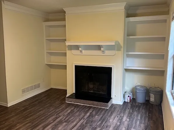 3045 Destin Cir, Snellville, GA 30078