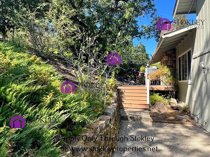 1833 Morello Ave — Photo 43
