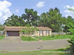 1502 NW Fairview St, Idabel, OK 74745