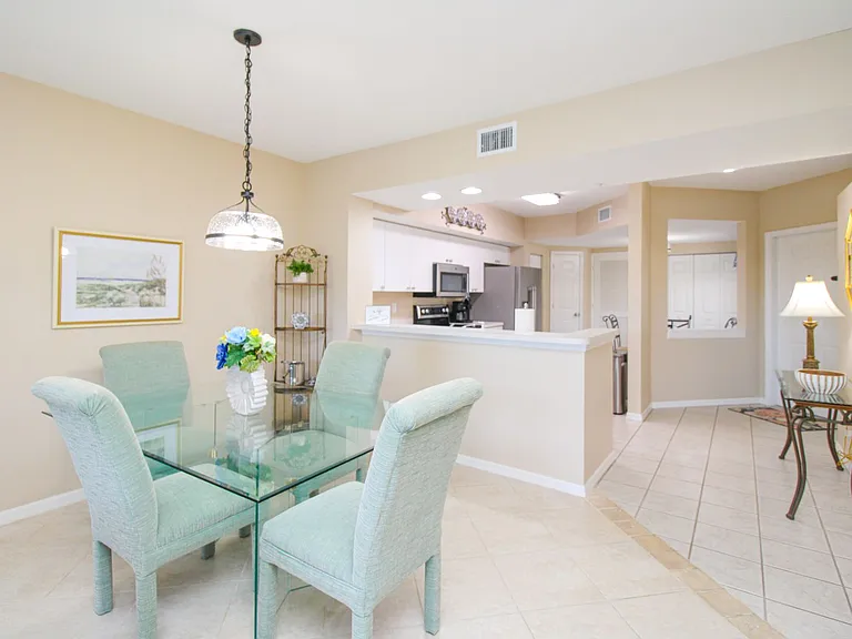 5025 Cedar Springs Dr #102 — Photo 29