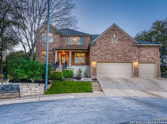 2nd image of 411 Carpenter Cir