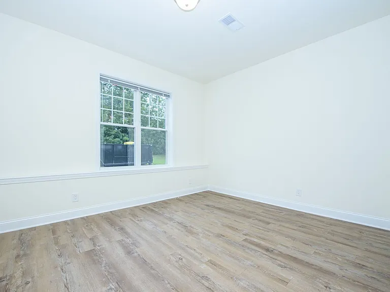 1040 Broadway #201 — Photo 7