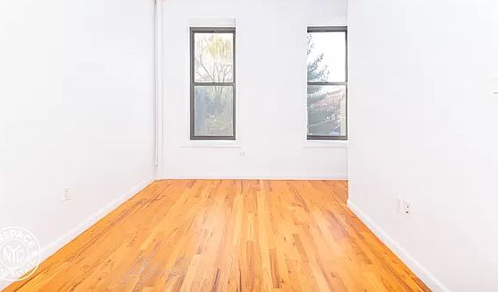 4th image of 518 Willoughby Ave #8M
