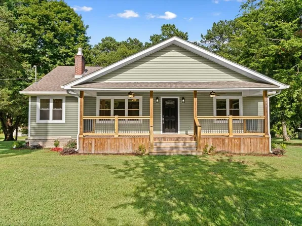 678 McCarter Rd, La Fayette, GA 30728
