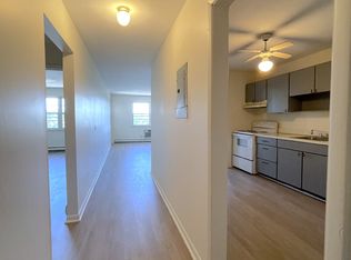 1730 State St APT 404, Hamden, CT 06517