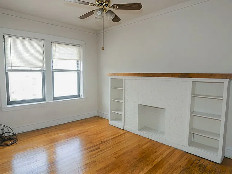 4844-46 N. Rockwell / 2604-12 W. Gunnison — Photo 11