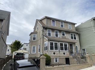 46 4th St, New Rochelle, NY 10801