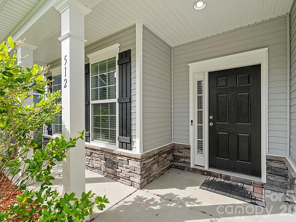 3rd image of 512 Wynfield Forest Dr