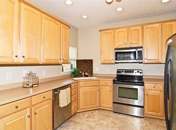 2nd image of 17062 Cedar Creek Ln