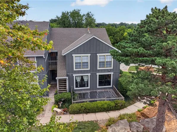12726 W 110th Ter, Overland Park, KS 66210