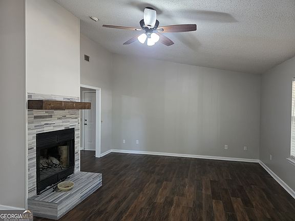 4th image of 622 Plantation Dr