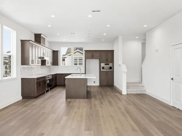 1719 Central Pkwy, Dublin, CA 94568